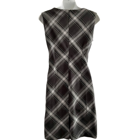 Gap | Sleeveless Plaid Dress - Picture 10 of 12